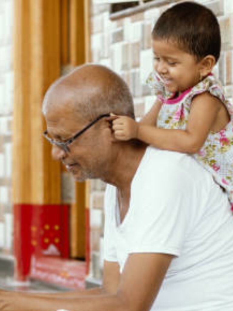 10 things an elderly family member can teach a kid (that parents can't)