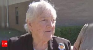 Betty Cartledge: 81-year-old Georgia woman votes for the first time as her late husband never let her