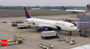 Delta Airlines: No one was sick but Delta cancels meal services on 200 flights over 'safety issue'