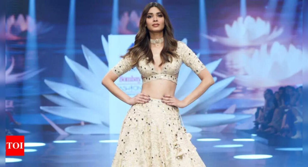 Diana Penty shines as showstopper for Gopi Vaid at Bombay Times Fashion Week |