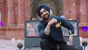 Diljit Dosanjh offers prayers at Bangla Sahib Gurudwara ahead of his concert in Delhi