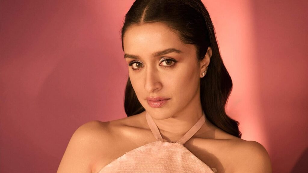 "Dosa Coma": Shraddha Kapoor Enjoys Yummy South Indian Spread Post Shoot