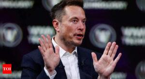 Elon Musk: 'Petty, partisan, un-American': Social media on Harris-Biden not congratulating Elon Musk on SpaceX feat