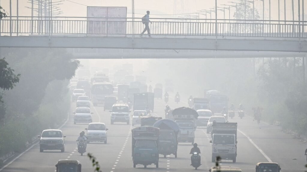 Delhi’s air quality index was 285 on Thursday against 230 a day before (HT)