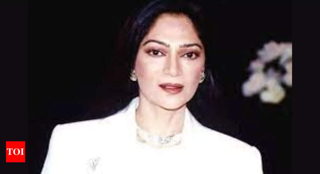 Top 15 remarkable quotes by Simi Garewal