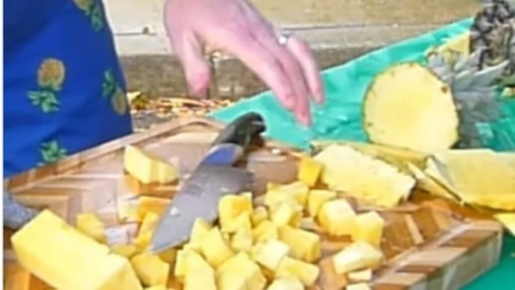 USA Man Sets Guinness World Record By Peeling And Slicing Pineapple In Seconds