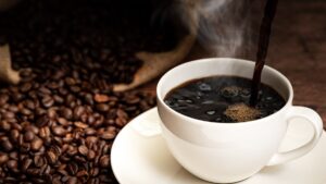 5 Easy Hacks To Keep Your Coffee Warm On Cold Days