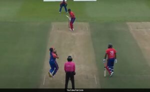 6,6,6,6,6,W,6: Robin Uthappa Concedes 37 Runs In One Over, Ravi Bopara Sets Internet Ablaze. Watch