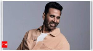 Akshay Kumar reveals why he took Canadian citizenship before giving it up recently: 'My films were not working at the time...' |