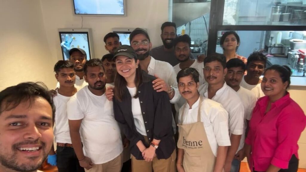 Anushka Sharma And Virat Kohli Visited Benne Dosa In Mumbai But An Employee Stole The Spotlight