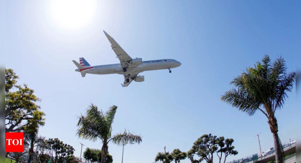 Close call in Hawaii: American Airlines flight narrowly escapes collision with mountains