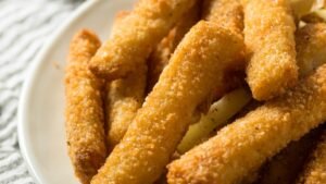 Fried Fish + Green Tea? UberEats Report Highlights Bizarre Food Delivery Requests