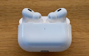 How Bengaluru techies turned Apple AirPods into hearing aids with the help of aluminum foil, microwave, ET HealthWorld