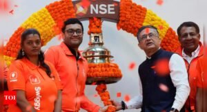 'IPO delivered': Swiggy honours 'delivery heroes' as it makes stock market debut