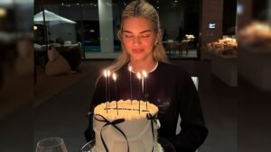 Kendall Jenner Turns 29 With "Witches Dont Age" Cake And More Such Delights