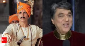 Mukesh Khanna takes a dig at Akshay Kumar's portrayal of Prithviraj Chauhan, netizens react - WATCH VIDEO | Hindi Movie News