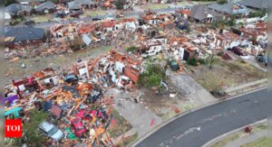 Severe storms ravage Oklahoma: 6 injured, several homes damaged; thousands without power