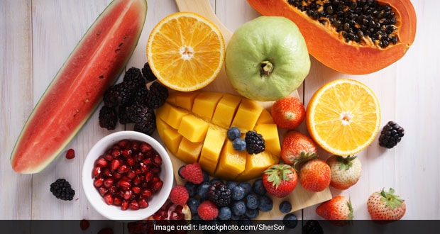 Should You Eat Fruits Before Or After A Meal?