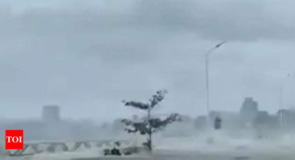 Super Typhoon Man-yi makes landfall in Philippines, half a million evacuated