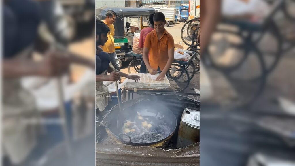 Viral: Internet Impressed By 14-Year-Old Boy Making Golgappa "Faster Than A Machine"