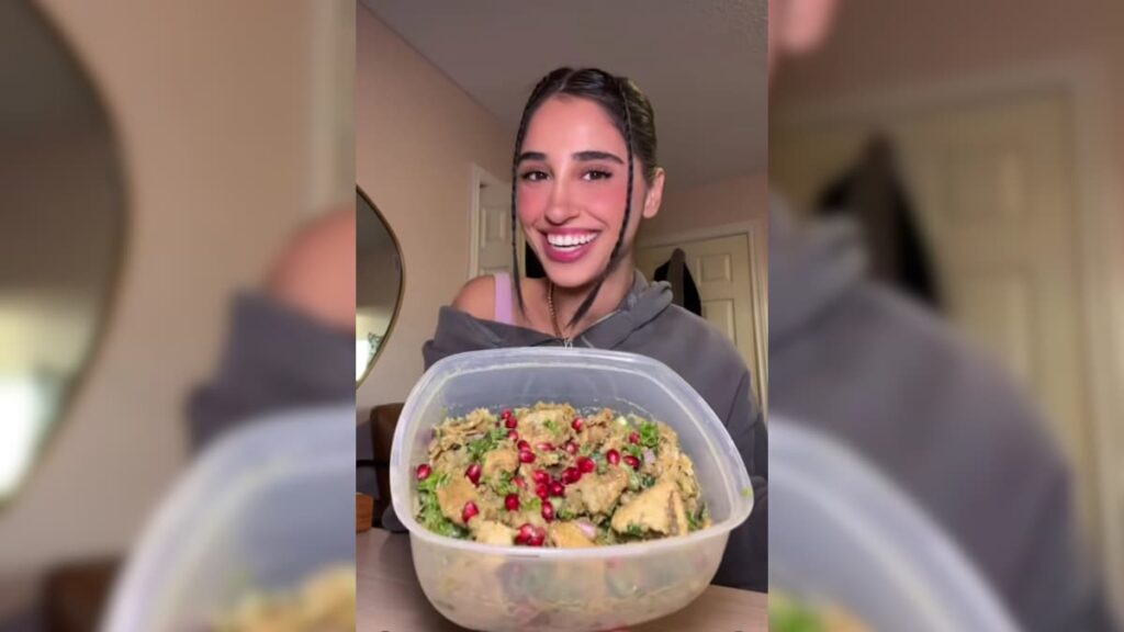 Viral: Vlogger Makes Samosa "Salad" With Dahi And Chutney, Foodies Are Quick To Correct Her