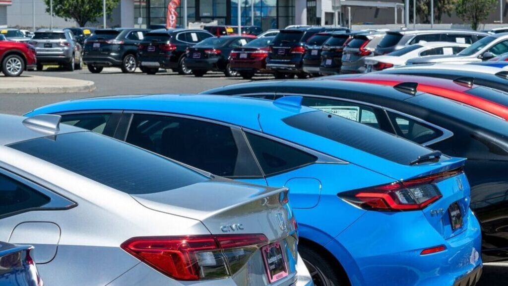 Wholesale passenger vehicle sales grow marginally in October despite festival demand