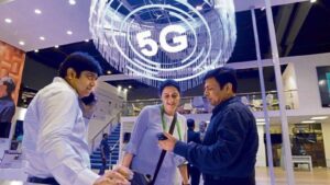 According to the report, genAI applications are emerging as a key driver of 5G growth. Photo: Bloomberg